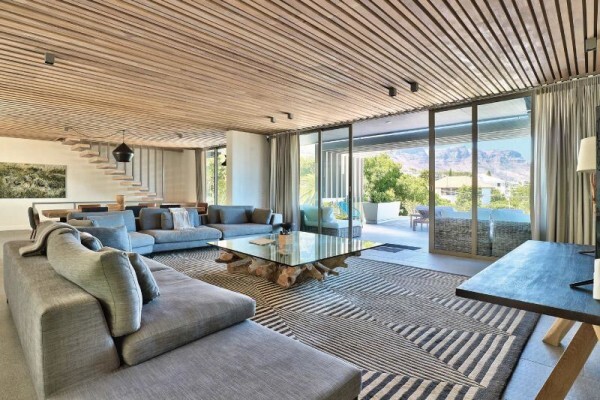 Camps Bay Resort
