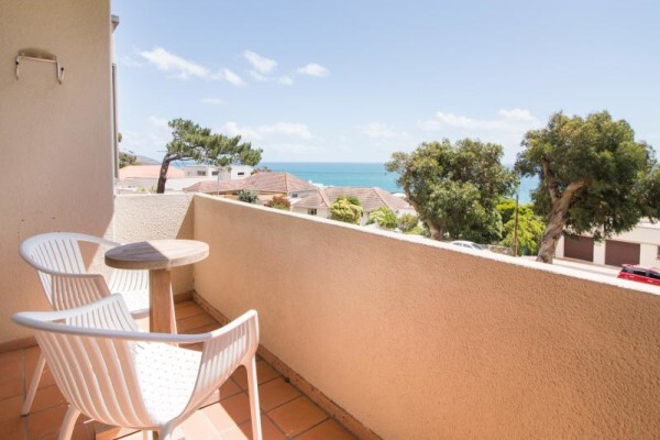 Camps Bay Resort