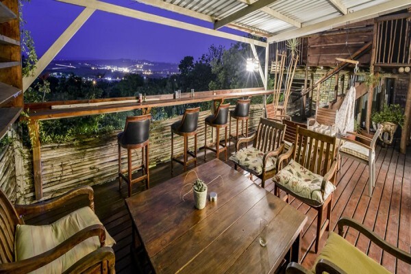 Zebrina Guesthouse & Gallery