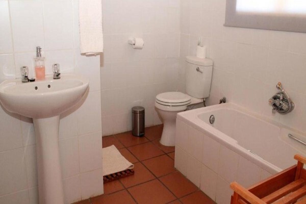 Desert Rose Guest House And Self Catering