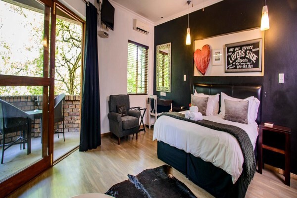 Zebrina Guesthouse & Gallery