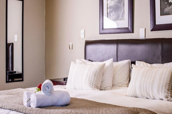 Zebrina Guesthouse & Gallery