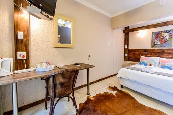 Zebrina Guesthouse & Gallery
