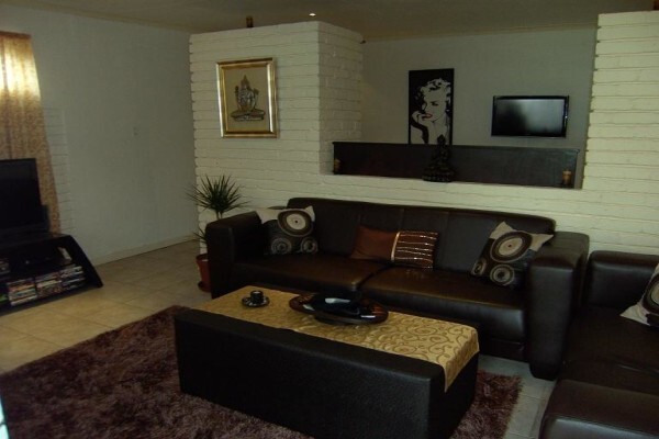 Jax Place Guest House