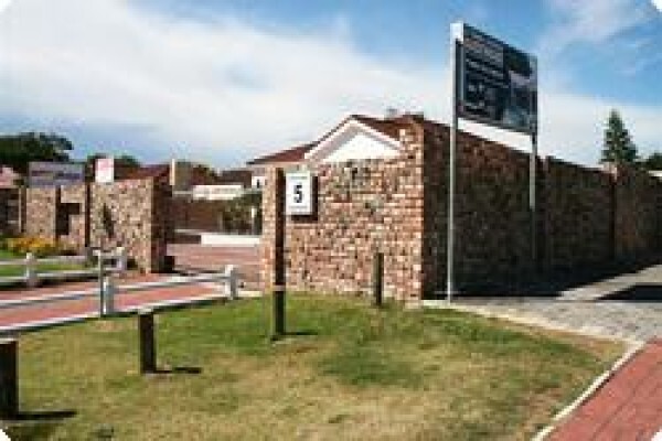 5 Third Avenue Guesthouse