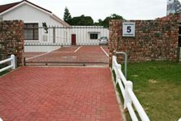 5 Third Avenue Guesthouse