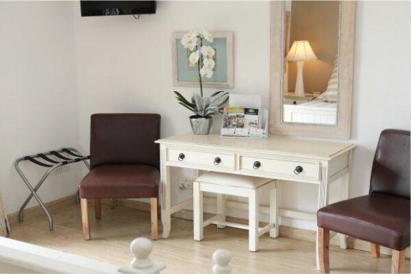 Alba House Guest House