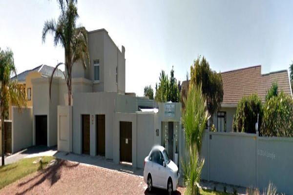 Hobie Beach Guesthouse Summerstrand