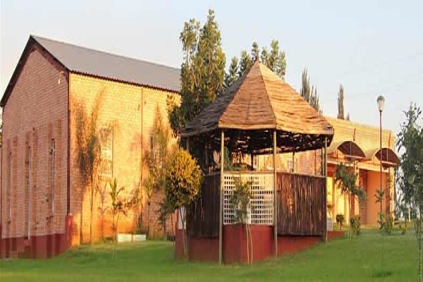 Emaweni Lodge