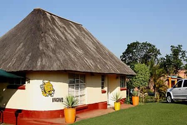 Emaweni Lodge