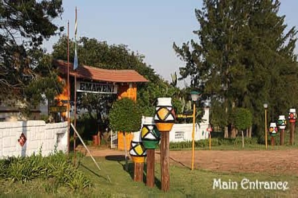 Emaweni Lodge