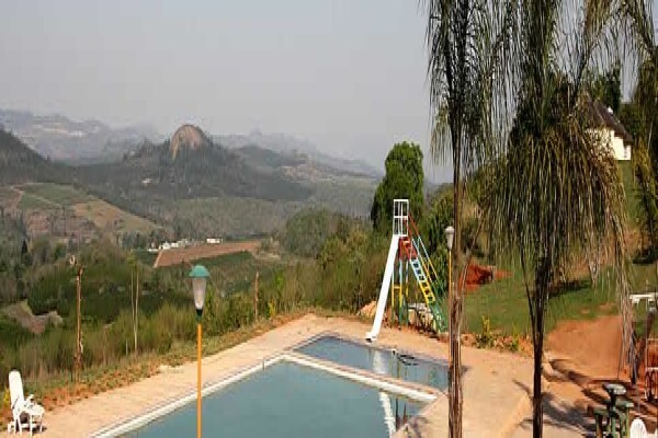 Emaweni Lodge