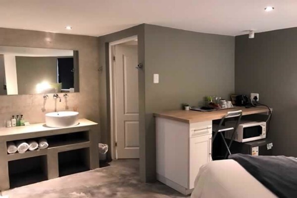 A Stones Throw B&B