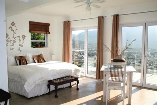 Bed & Breakfast Inn Between