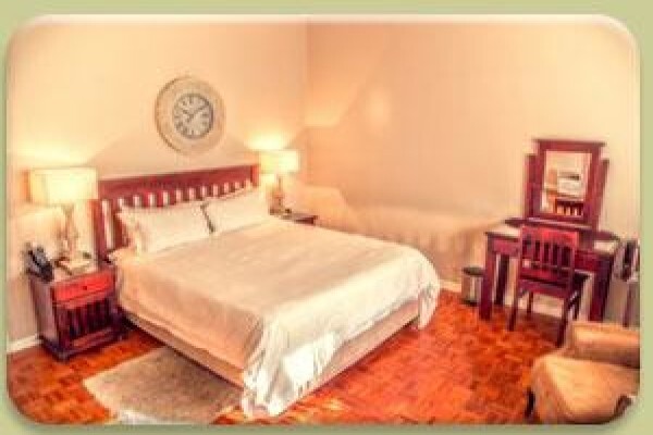 Naunton'S Guest House
