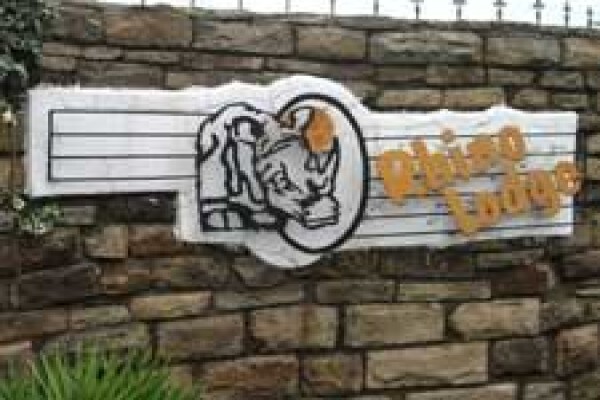 Rhino Lodge Game Farm