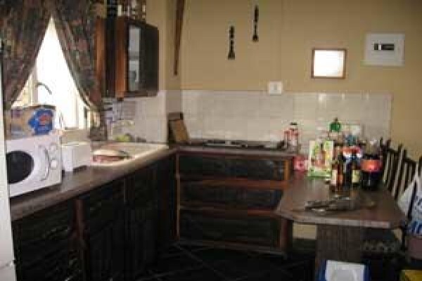 Rhino Lodge Game Farm
