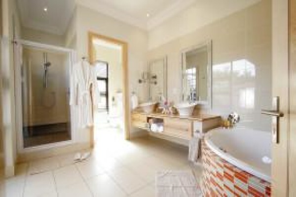Schneider'S Guest House