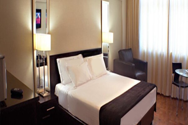 Bel - Aire Suites