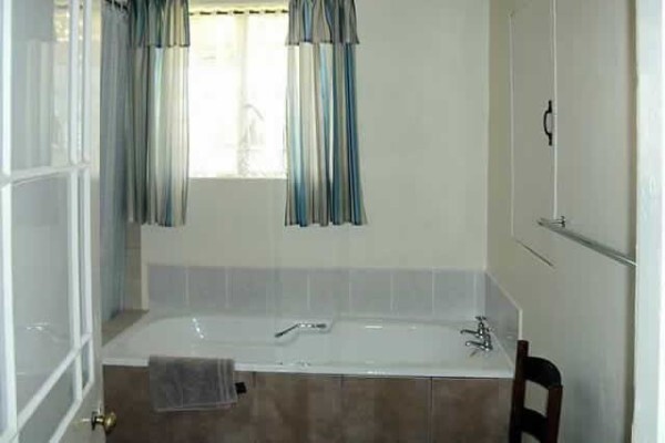 Heather'S Bed And Breakfast