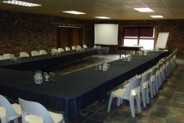 Bundu Game Lodge & Conference Centre