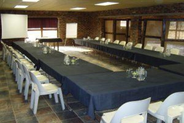 Bundu Game Lodge & Conference Centre