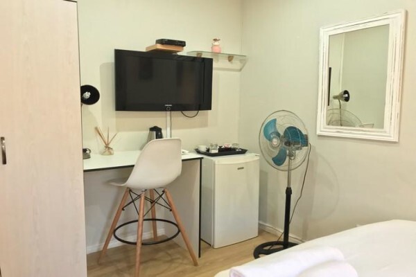 7 On Kloof Guesthouse