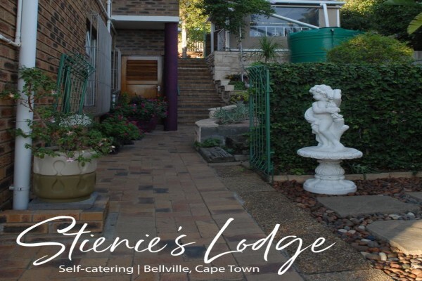 Stienie'S Lodge