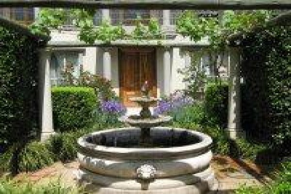 Rossini Guest Lodge