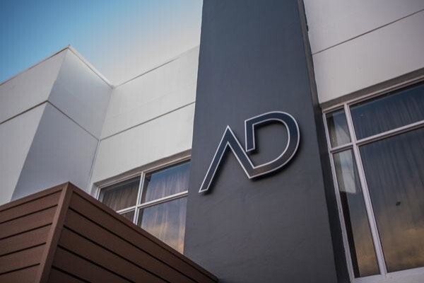 Adelante