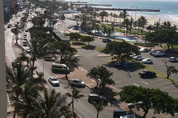 Durban Acomodacao Frente Praia Na Marina Central