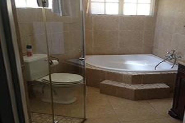 Ratanga Lodge Guest House