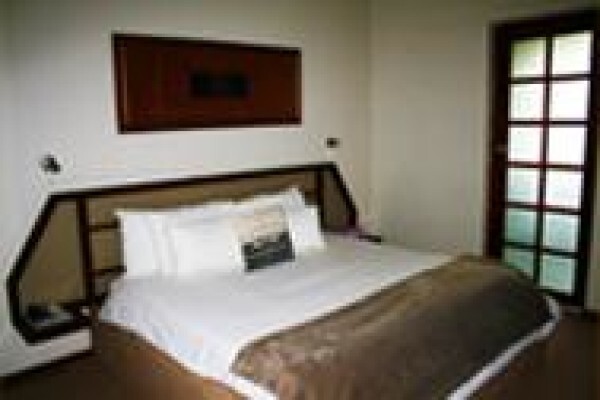 Rhino'S Rest Guest House