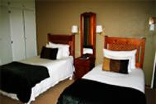 Rhino'S Rest Guest House