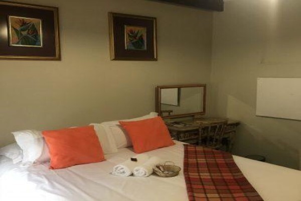 Travellers Nest Guest House And Conference Centre