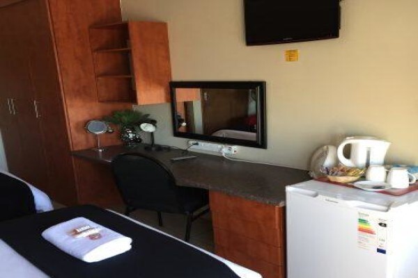 Travellers Nest Guest House And Conference Centre