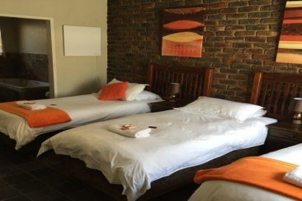 Travellers Nest Guest House And Conference Centre