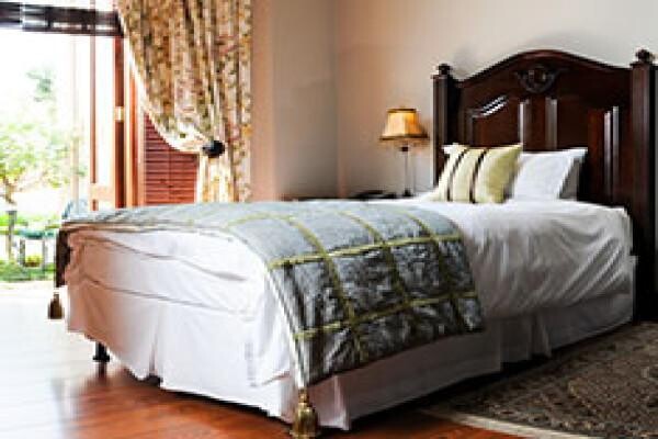 Candlewoods Guesthouse