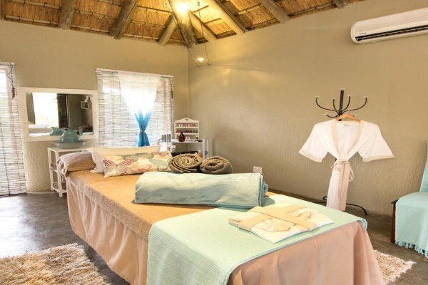 Kambaku Lodge