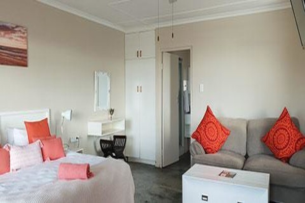 Saxon Lodge