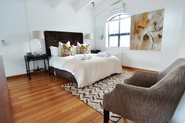 The Ivy Apartments