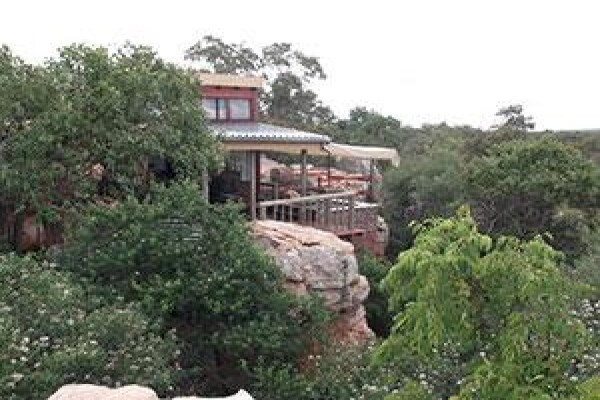 Madikela Game Lodge