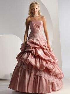 Matthews Suit Hire Incorporating The Bridal Centre