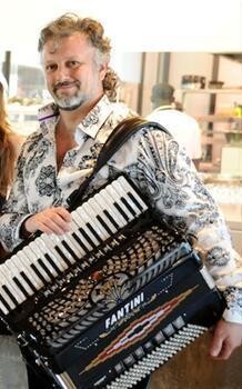 Background Accordion Music