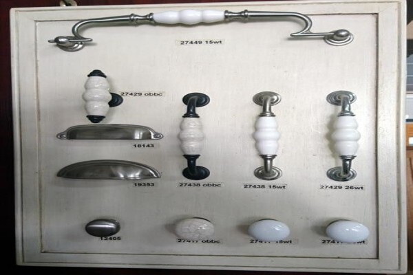 Decor Hardware