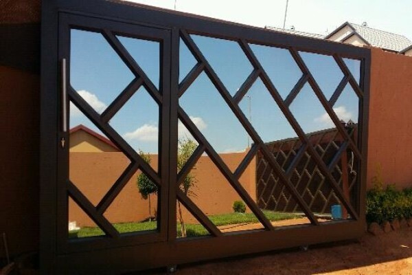 Proudly Garage Doors