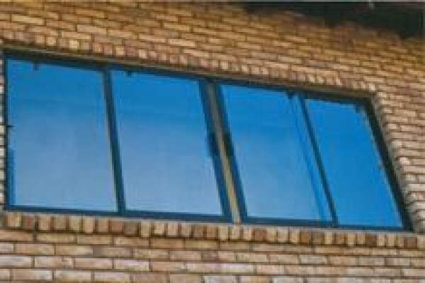 Midbank Alu Doors