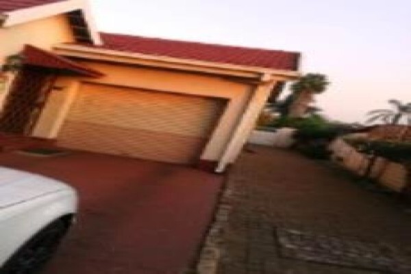 Dick & Sue Joleen Homefinders