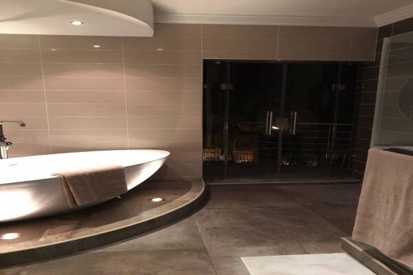 Hd Glass & Aluminium