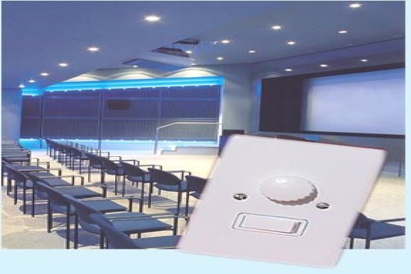 R & D Electronics